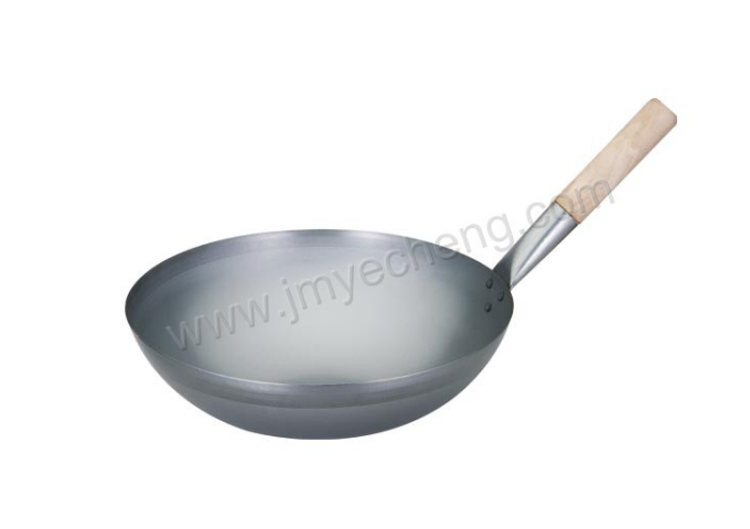 Iron Wok With Wooden Handle