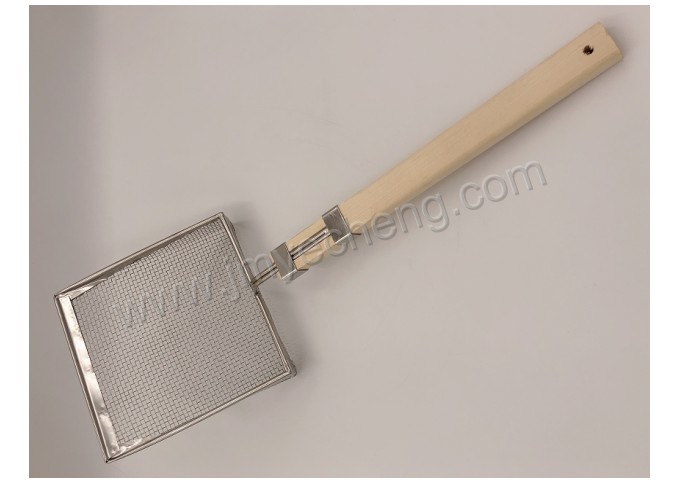 S/S Wire Shovel With Wooden Handle