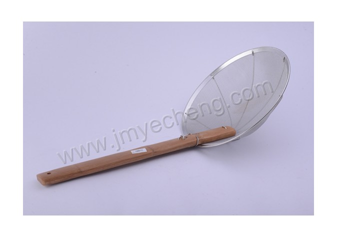 S/S Skimmer With Bamboo Handle
