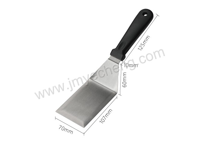 Turner With Plastic Handle